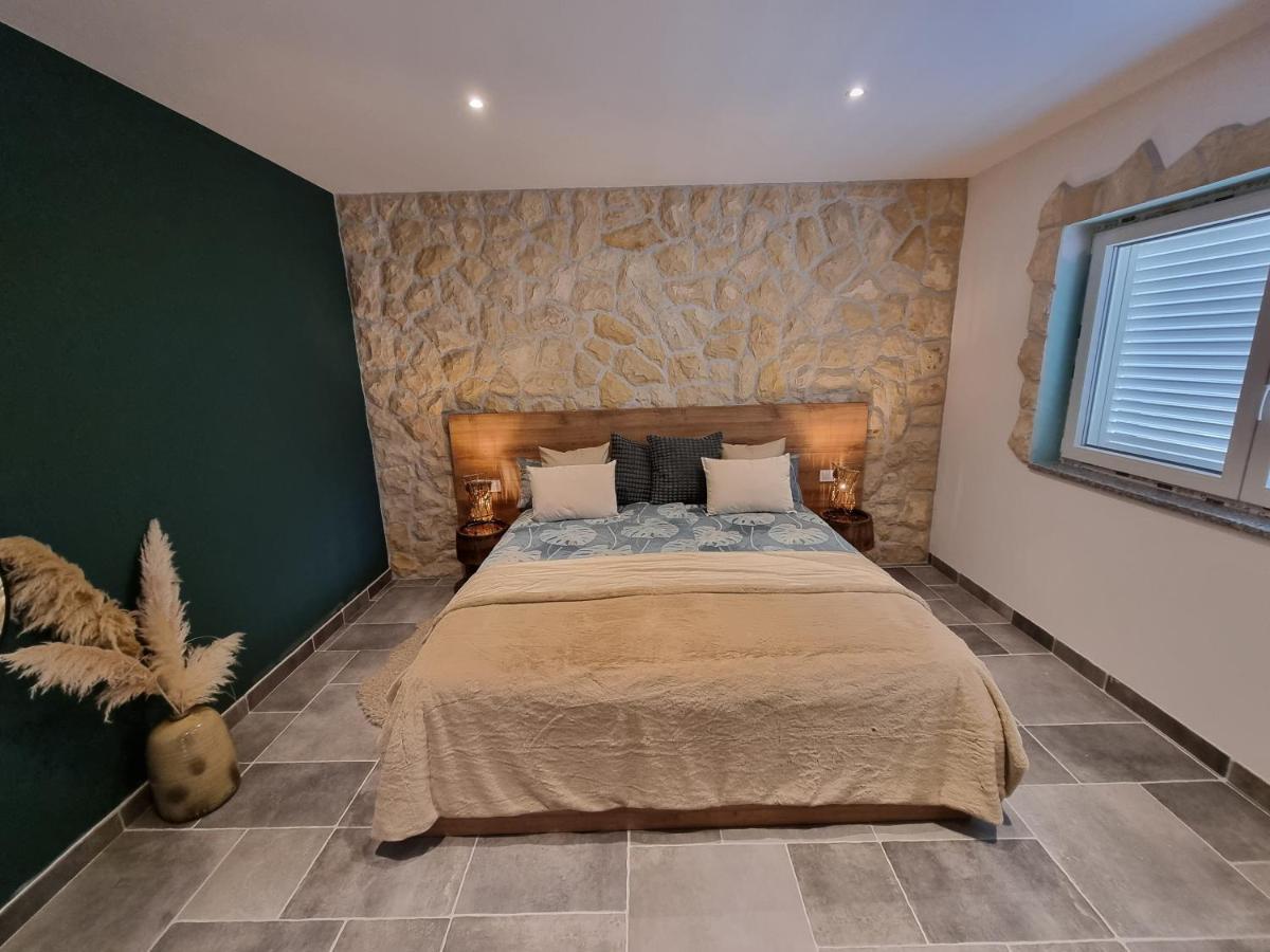 Apartments Suha Punta - Villa Babalonija Kampor Εξωτερικό φωτογραφία