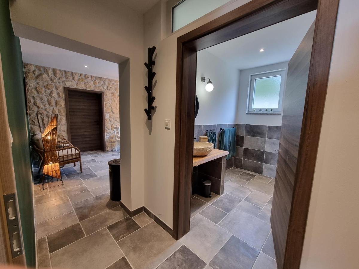 Apartments Suha Punta - Villa Babalonija Kampor Εξωτερικό φωτογραφία