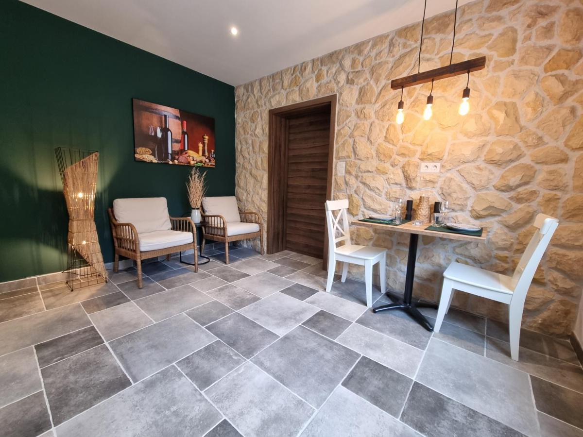 Apartments Suha Punta - Villa Babalonija Kampor Εξωτερικό φωτογραφία